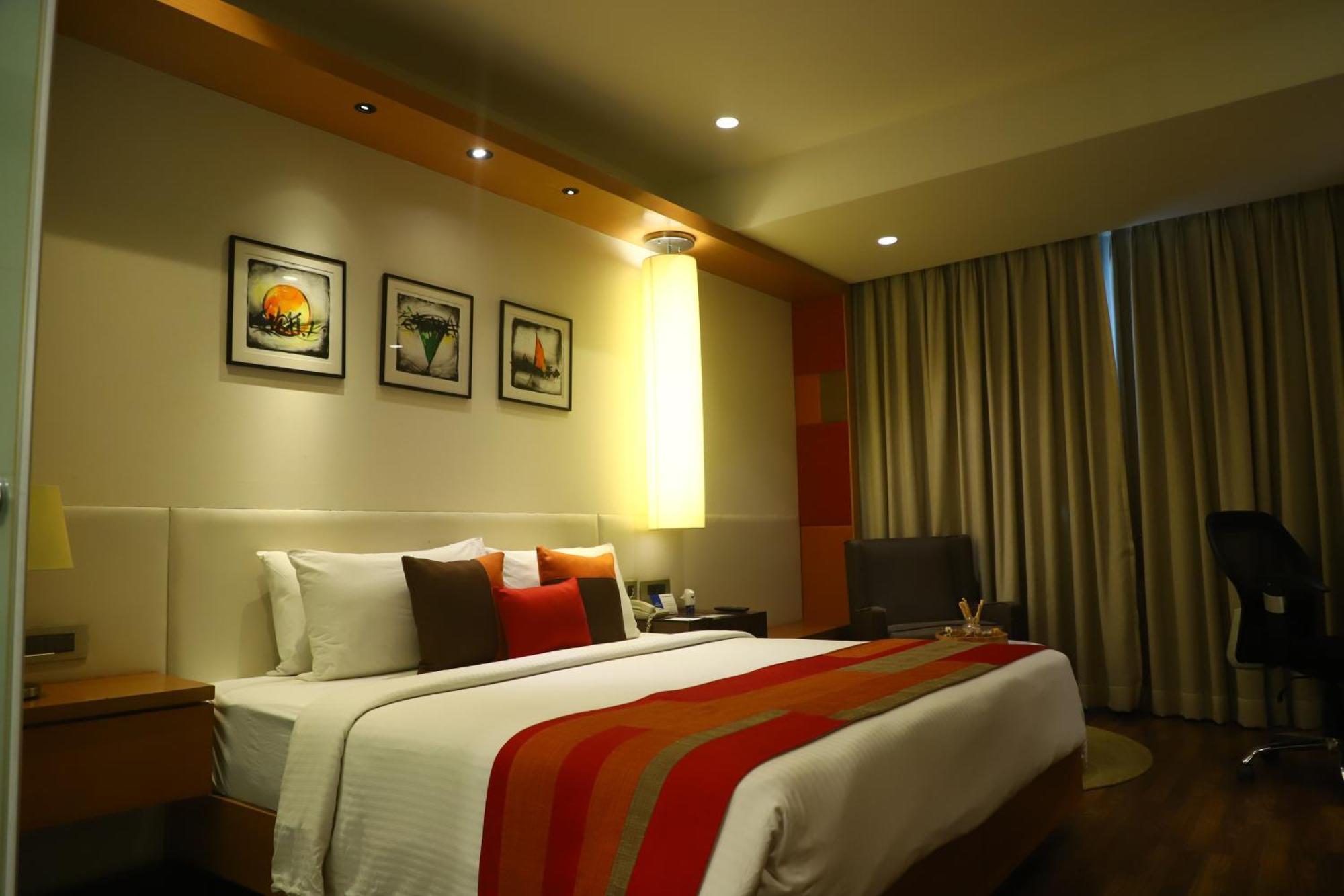Deventure Sarovar Portico Kapashera, New Delhi Exterior foto