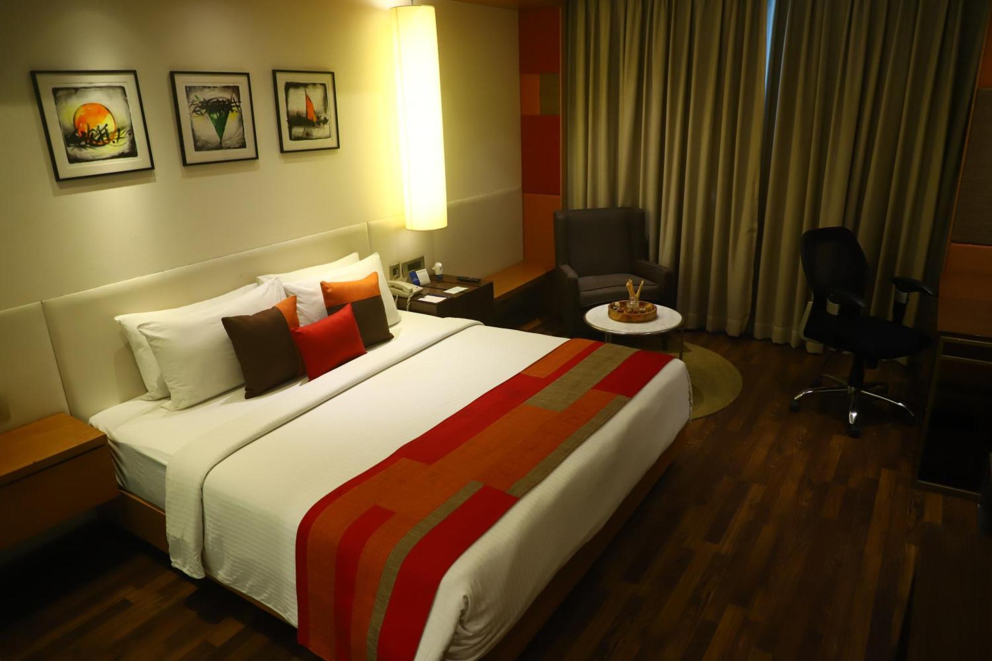 Deventure Sarovar Portico Kapashera, New Delhi Exterior foto